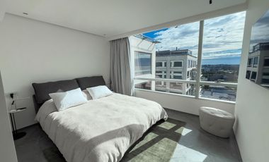 Alquiler tríplex de 4 dormitorios en suite con 3 cocheras - Vicente López