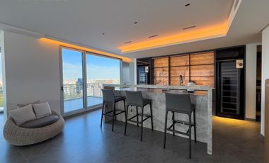 Alquiler tríplex de 4 dormitorios en suite con 3 cocheras - Vicente López