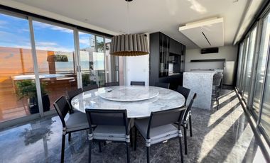 Alquiler tríplex de 4 dormitorios en suite con 3 cocheras - Vicente López
