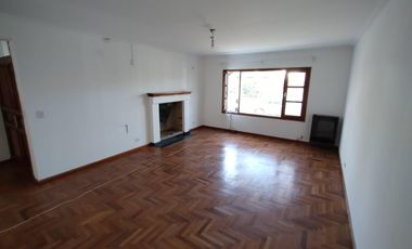 CASA 2 PLANTAS 4 DORMITORIOS EN ALQUILER