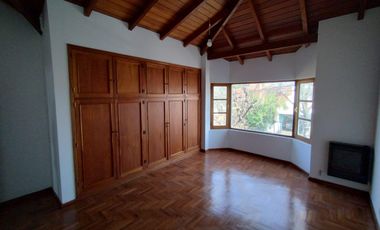 CASA 2 PLANTAS 4 DORMITORIOS EN ALQUILER