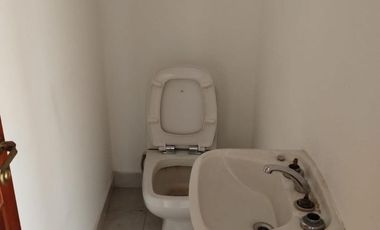 CASA 2 PLANTAS 4 DORMITORIOS EN ALQUILER