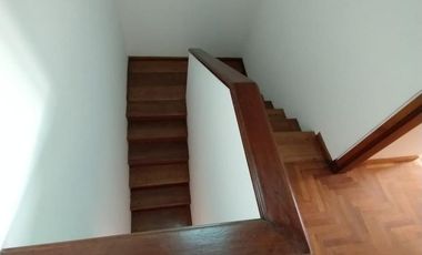 CASA 2 PLANTAS 4 DORMITORIOS EN ALQUILER