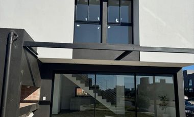 Duplex 3 Dormitorios 3 Baños cochera y parrilla