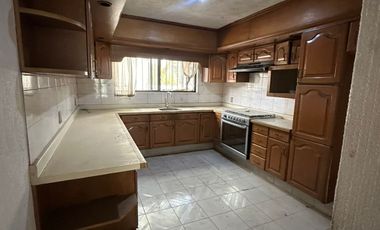 Casa en Venta a Precio de Terreno – Ideal para Remodelar o Desarrollar