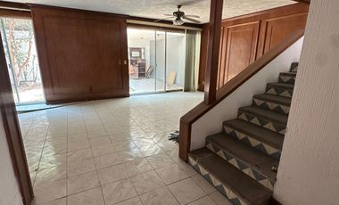 Casa en Venta a Precio de Terreno – Ideal para Remodelar o Desarrollar
