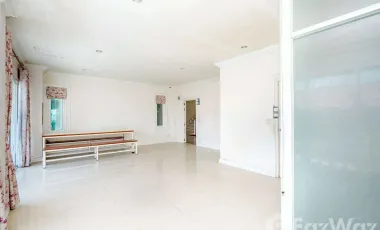 24 Bedroom Hotel for sale in Hua Hin City, Prachuap Khiri Khan