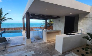 Casa en venta frente al mar en Chuburná