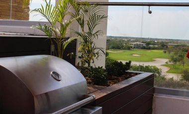 DEPARTAMENTO EN RENTA CON VISTA AL CAMPO DE GOLF, YUCATAN COUNTRY CLUB