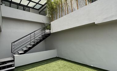 ESTRENA CASA EN LOMAS DE LA HERRADURA VENTA