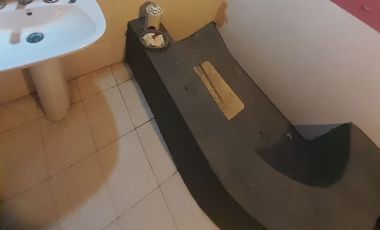 APTO CREDITO! CASA EN VENTA -JOSE C.PAZ- 5 AMBIENTES-PARRILLA-PARQUE Y PILETA-OPORTUNIDAD! RETASADA!