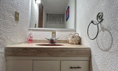 Casa amueblada en renta 3 recámaras en fraccionamiento, zona Angelópolis.
