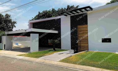 CASA AMAPOLA ESPECTACULAR RESIDENCIA QUE DA AL CAMPO DE GOLF