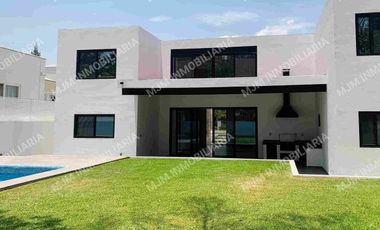 CASA AMAPOLA ESPECTACULAR RESIDENCIA QUE DA AL CAMPO DE GOLF