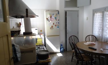 Olazabal y 9 de Julio. Venta en Bloque , Local + casa 3 amb con garage + depto 3 amb en planta alta