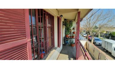 Oportunidad Casa En Venta De 6 Dorm. En San Joaquín