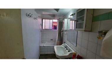 Oportunidad Casa En Venta De 6 Dorm. En San Joaquín