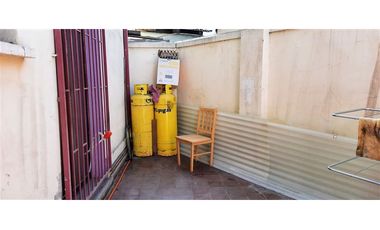 Oportunidad Casa En Venta De 6 Dorm. En San Joaquín