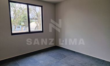 Urquijo Residencial: Casa Cantabria, elegante, amplios espacios, finos acabados.