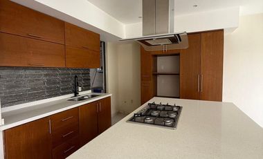 Casa en Venta – Valle Imperial, Coto 19 (Imperio Maya)