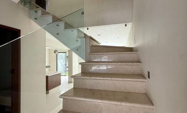 Casa en Venta – Valle Imperial, Coto 19 (Imperio Maya)