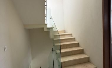 Casa en Venta – Valle Imperial, Coto 19 (Imperio Maya)