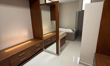 Casa en Venta – Valle Imperial, Coto 19 (Imperio Maya)