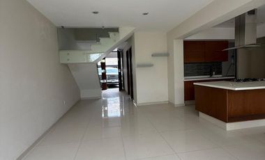 Casa en Venta – Valle Imperial, Coto 19 (Imperio Maya)