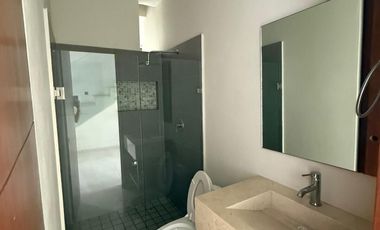 Casa en Venta – Valle Imperial, Coto 19 (Imperio Maya)