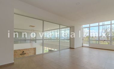 Triada en Lago Esmeralda