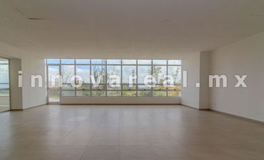 Triada en Lago Esmeralda