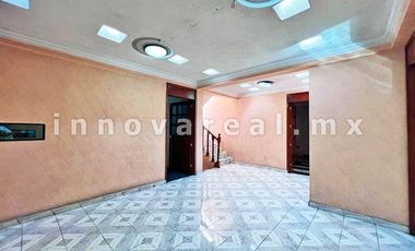Bodega Comercial en Jardines de Atizapán