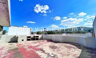 Bodega Comercial en Jardines de Atizapán