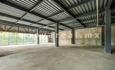 Locales en Plaza 4uatro