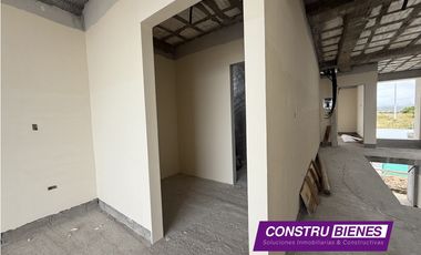 Casa de Lujo en Venta – Urb. Marina Blue, Manta