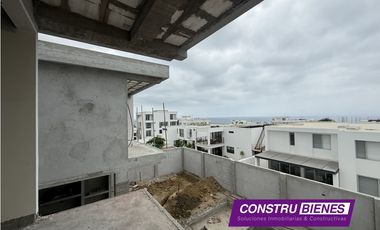 Casa de Lujo en Venta – Urb. Marina Blue, Manta