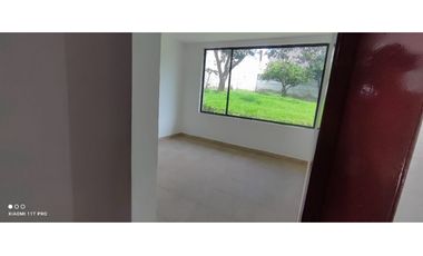 Valle de Los Chillos, Casa Comercial en Renta, 700m2, 3 Ambientes