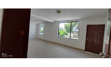Valle de Los Chillos, Casa Comercial en Renta, 700m2, 3 Ambientes