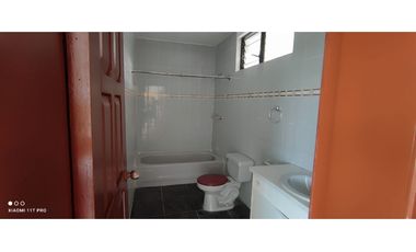 Valle de Los Chillos, Casa Comercial en Renta, 700m2, 3 Ambientes