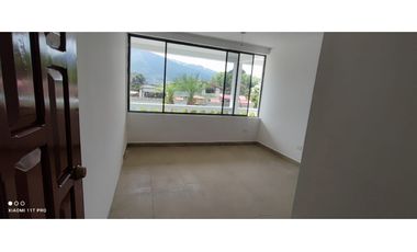 Valle de Los Chillos, Casa Comercial en Renta, 700m2, 3 Ambientes