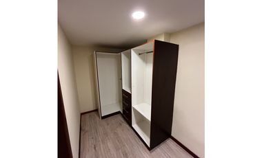 Venta Depatamento, Cuenca, Condominio Jardines del Sol, 163 m²