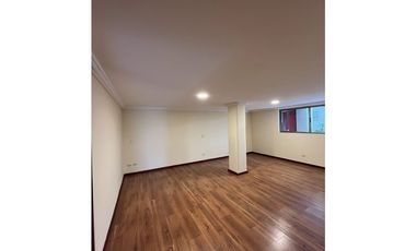 Venta Depatamento, Cuenca, Condominio Jardines del Sol, 163 m²