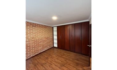 Venta Depatamento, Cuenca, Condominio Jardines del Sol, 163 m²