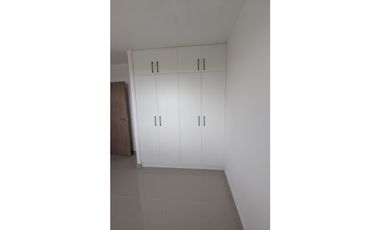 En venta casa de dos pisos sector Cdla Manta azul.