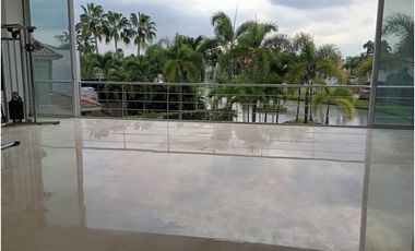 Samborondón, Casa en Venta, 844m2, 2 Habitaciones, gym, vista al lago