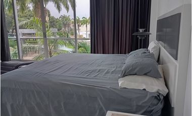 Samborondón, Casa en Venta, 844m2, 2 Habitaciones, gym, vista al lago