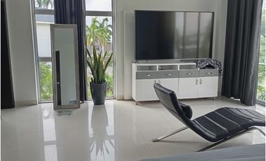 Samborondón, Casa en Venta, 844m2, 2 Habitaciones, gym, vista al lago