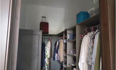 Samborondón, Casa en Venta, 844m2, 2 Habitaciones, gym, vista al lago