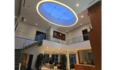 Samborondón, Casa en Venta, 844m2, 2 Habitaciones, gym, vista al lago