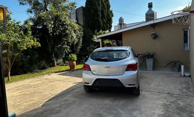 **HERMOSA CASA Â¡APTO CREDITO! EN BARRIO CERRITO**
